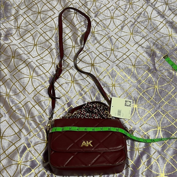 💥 LOWEST PRICE NWT - Picture 1 of 10